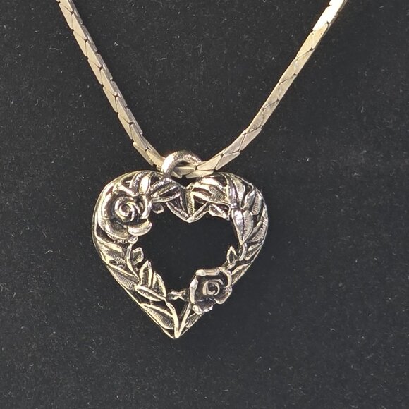 Vintage Silver Tone Heart Pendant Necklace Floral Rose Openwork Design 18inch - Picture 3 of 11